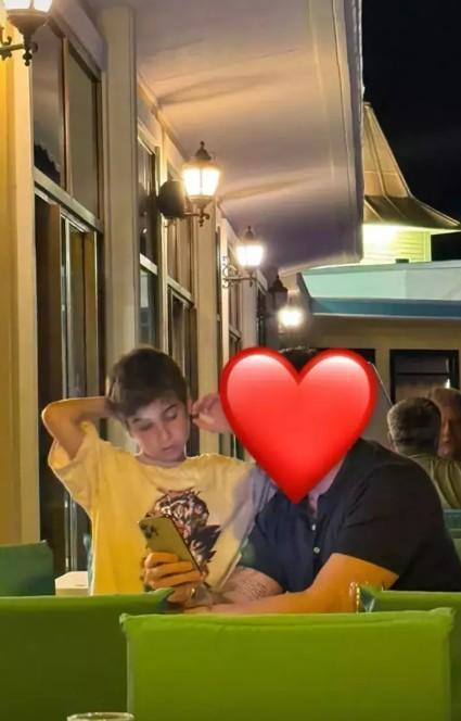 Ece Erken, bir zamanlar 'Eniştem' dediği Sinan Akçıl'la el ele yakalandı