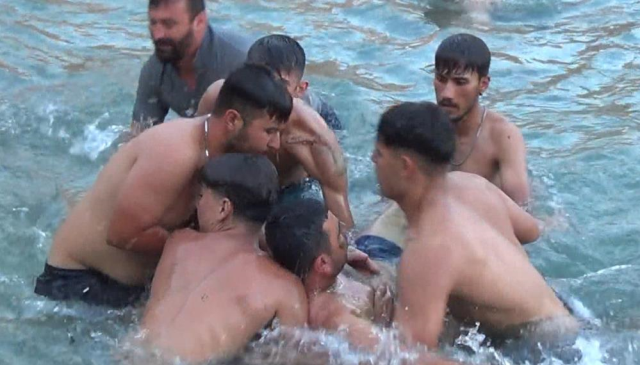 10 bin lira ödül için hastanelik oldular! Kaburgalarını kıranlar bile var