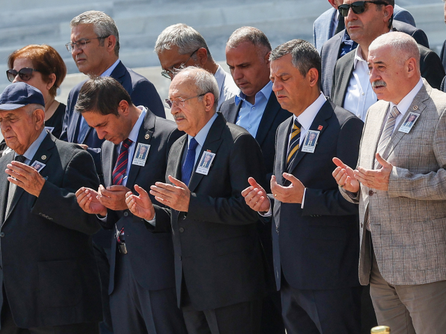 Halef ve selef aynı karede! Özel'den Kılıçdaroğlu çok konuşulacak jest