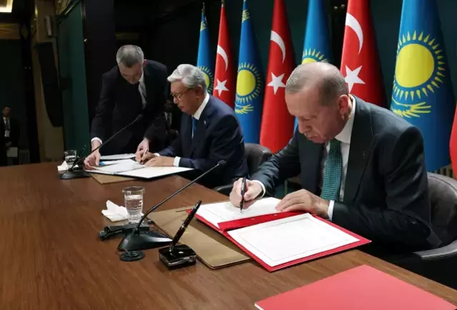 Kazakistan ile 20 ticaret anlaşmasına varıldı