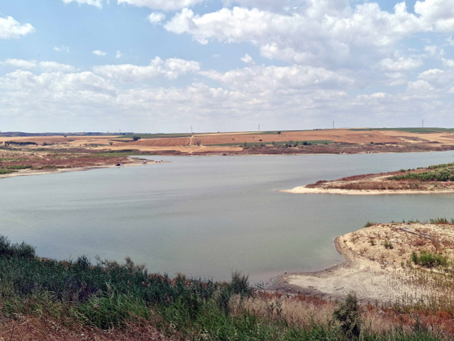 Tekirdağ'daki Türkmeneli Göleti'nde su seviyesi yüzde 5'in altına düştü