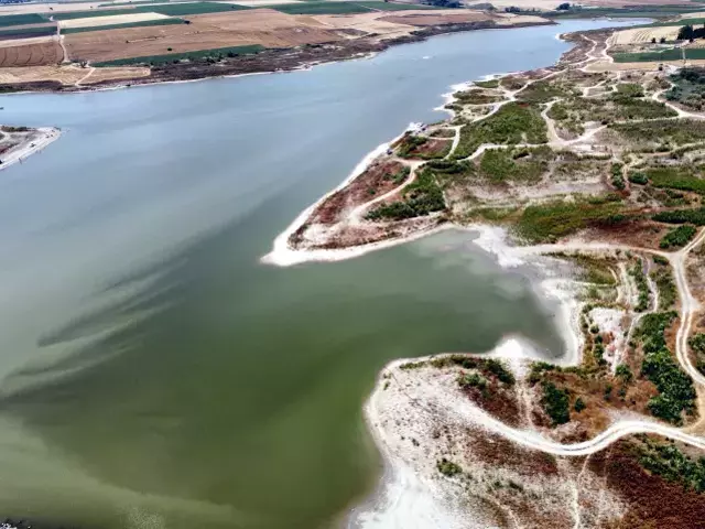 Tekirdağ'daki Türkmeneli Göleti'nde su seviyesi yüzde 5'in altına düştü