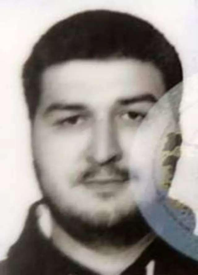 2 aylık hemşire eşini 'düğün hediyesi' satırla öldürmüş