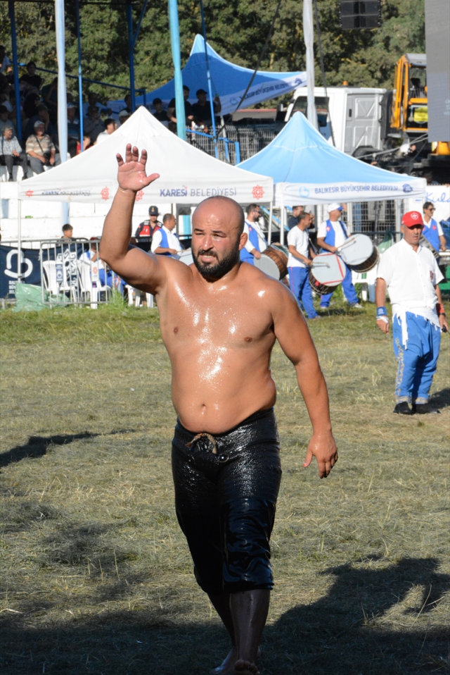 65. Kurtdereli Mehmet Pehlivan Yağlı Güreşlerinde kazanan 2 saat sonunda belli oldu