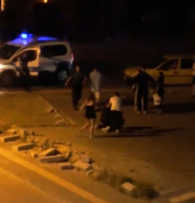 Bursa'da gençler arasında kavga: Cadde boks ringine döndü