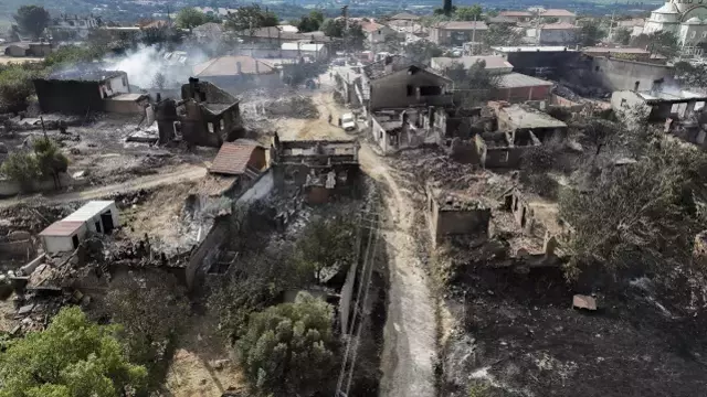 Çanakkale'de Yangında Tarihi Anılar Yok Oldu