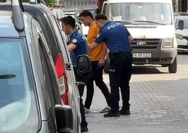 Çatıda ağlayan kadın intihar edecek zannedildi, kaçak göçmen olduğu öğrenildi