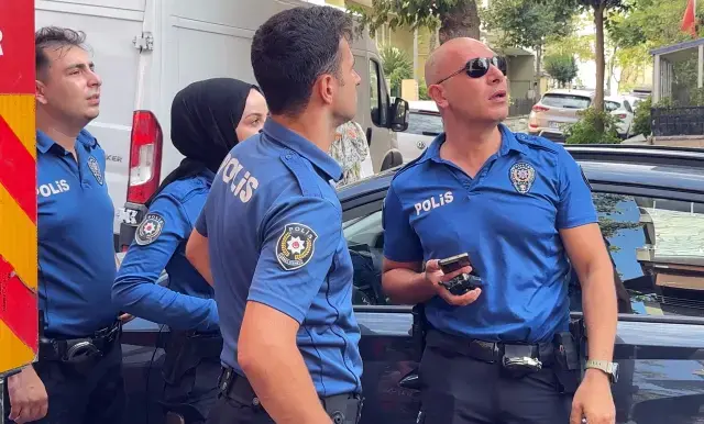 Çatıda ağlayan kadın intihar edecek zannedildi, kaçak göçmen olduğu öğrenildi