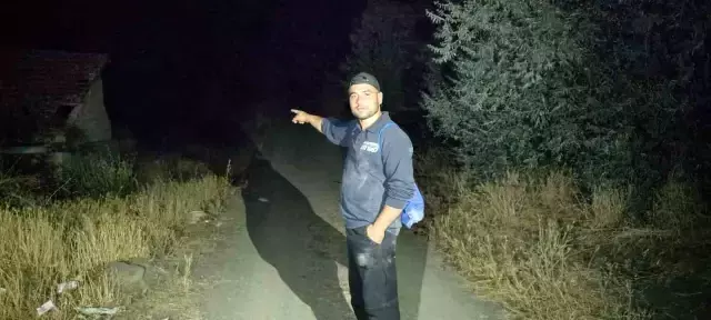 Cinlerin sardığı söylenen köyde sabahladı! Evlere besmele ile girdi