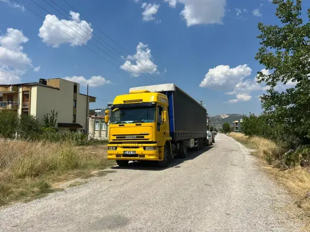 Evinin önüne TIR park eden damadını tüfekle vurarak öldürdü