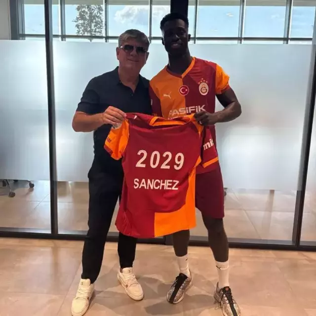 Galatasaray'da Davinson Sanchez ile mutlu son