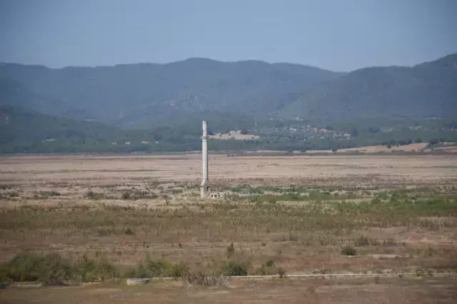 İzmir'in Su Krizi: 40 Günlük Su Kaldı