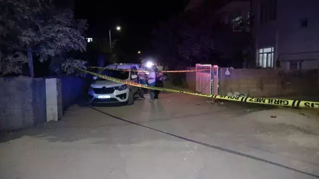 Küçük çocuk, annesine şiddet uygulayan babasını bıçakladı