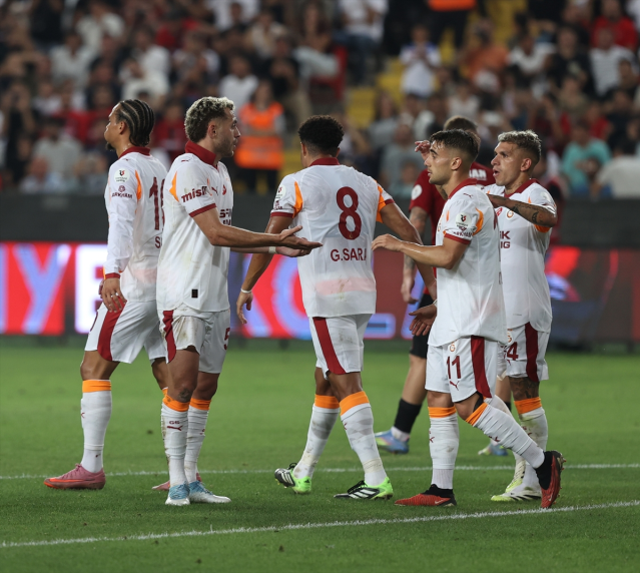 Son şampiyon Galatasaray kaldığı yerden devam! Gaziantep'te 3 gollü zafer