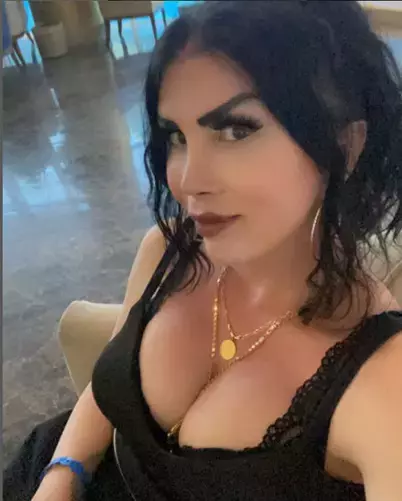 Trans birey evinde boğazı kesilmiş halde ölü bulundu