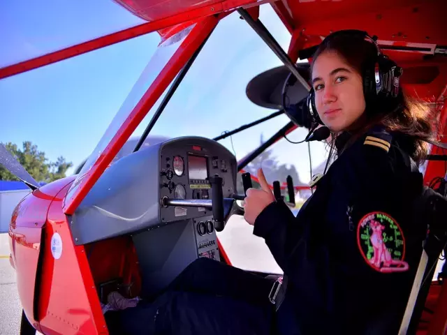 Türkiye'nin en genç pilot adayı Defne, TIME'ın 'Yılın Kızları' listesinde
