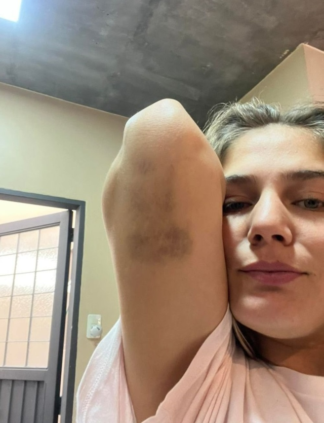 Yıldız futbolcu, fenomen sevgilisini merdivene bağlayıp işkence etmiş