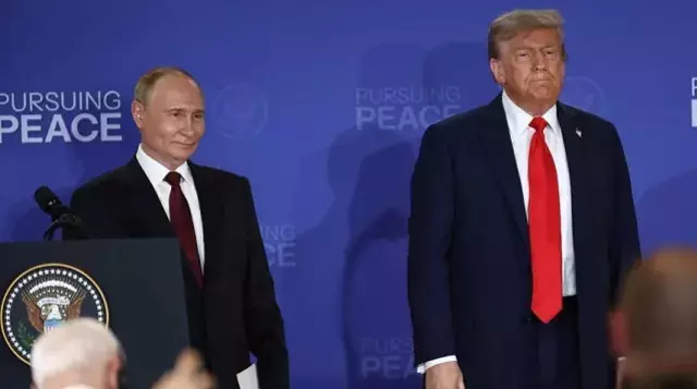 Zelenskiy'den Alaska zirvesi sonrası 'üçlü format' çıkışı