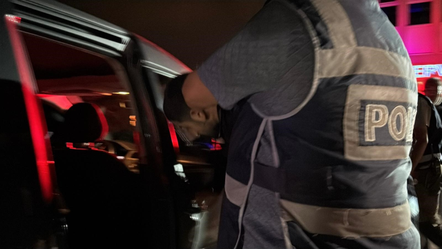 Öfkeli damat koca bir mahalleyi yaktı