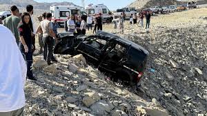 ŞIRNAK – Araç Uçuruma Yuvarlandı: 3 Ölü, 2’si Ağır 3 Yaralı