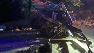 Balıkesir’de otomobil tıra çarptı: 4 ölü