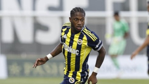 Fenerbahçe ikinci yarı açıldı