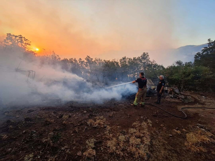 4 ilde orman yangınlarına müdahale ediliyor