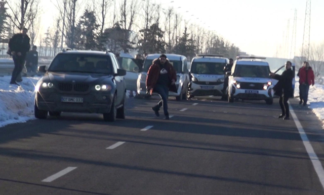 Kardeş katilinden kan donduran itiraf! Can çekişmesin diye başına 2 el ateş etmiş – Haberler