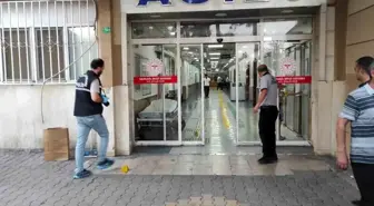 Şanlıurfa’da Acil Doktoru ve Güvenlik Görevlisi Bıçaklı Saldırıya Uğradı