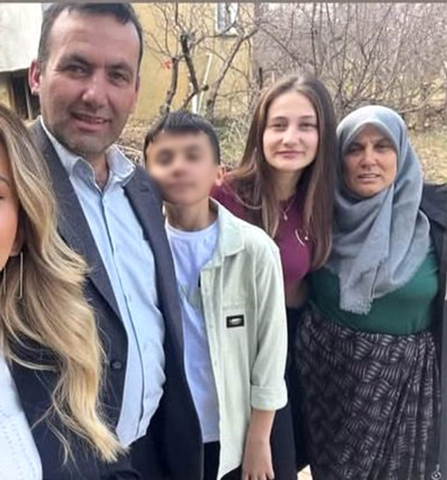 Soyguncular anneyi katletti, 12 yaşındaki oğlu ölü numarası yaparak kurtuldu – Haberler