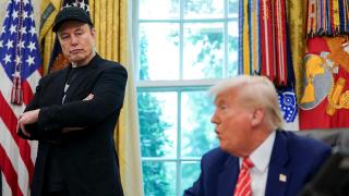 Musk’tan yeni bir siyasi parti kurma fikri