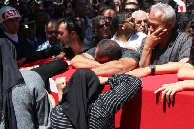 Türkiye şehirlerini uğurluyor! Gözyaşları sel oldu