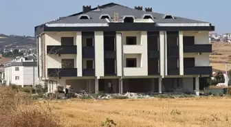 İnegöl’deki Apartman İnşaatında İşçi Yüksekten Düştü