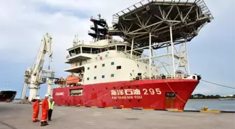 Çin Tasarımı Kanal Açma Gemisi Brunei’de Göreve Başladı