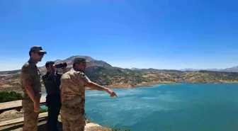 Kaymakam Mustafa Atış, Dicle’deki Üs Bölgesini Ziyaret Etti