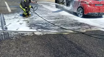 Diyarbakır’da Seyir Halindeki Otomobilde Yangın
