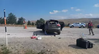 Erzincan’da SUV Kazası: 1 Çocuk Hayatını Kaybetti, 3 Yaralı