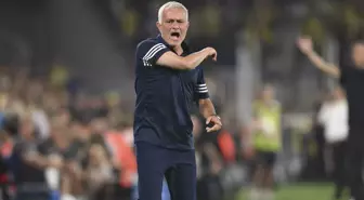 Fenerbahçe’de 4 ayrılık birden! Mourinho biletlerini kesti