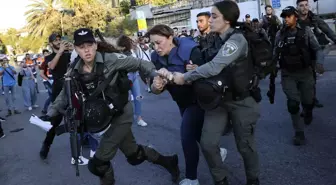 İsrail polisinden gözaltında çıplak arama skandalı