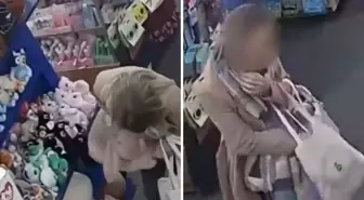 Peluş oyuncakları pantolonuna doldurarak çaldı