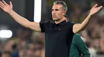 Robin Van Persie’den Fenerbahçe taraftarına mesaj