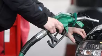 Akaryakıta zam geliyor! Motorin 57 TL’yi aşıyor, benzin 55 TL’ye dayandı