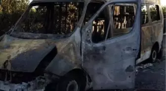 Mersin’de Minibüs Yangını: Araç Kullanılamaz Hale Geldi