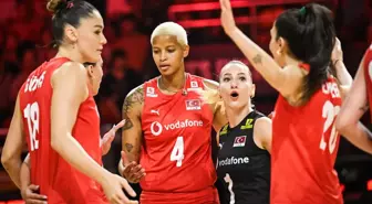 Yine aynı tarife! Kanada’yı da mağlup eden Filenin Sultanları grubunu lider tamamladı