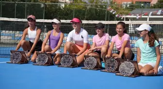 Çorlu’da 16 Yaş Sonbahar Kupası Tenis Turnuvası Sona Erdi