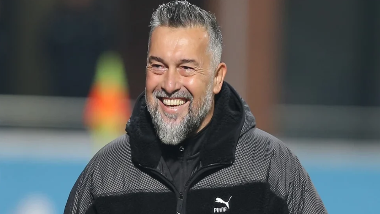 Beşiktaş yeni futbol direktörünü açıkladı!